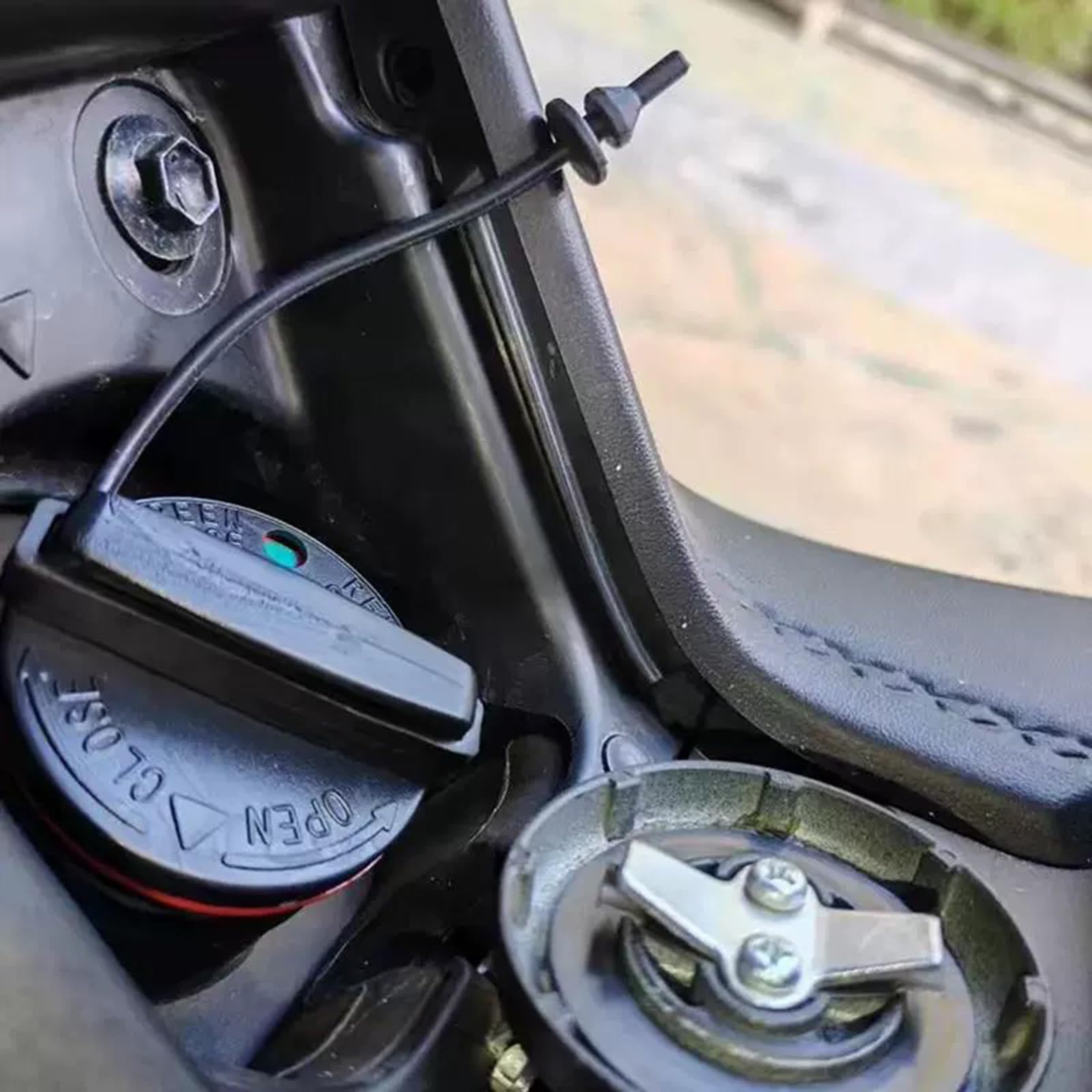 Amazon | Kemy's NMAX125 NMAX155 XMAX250 燃料タンクキャップ
